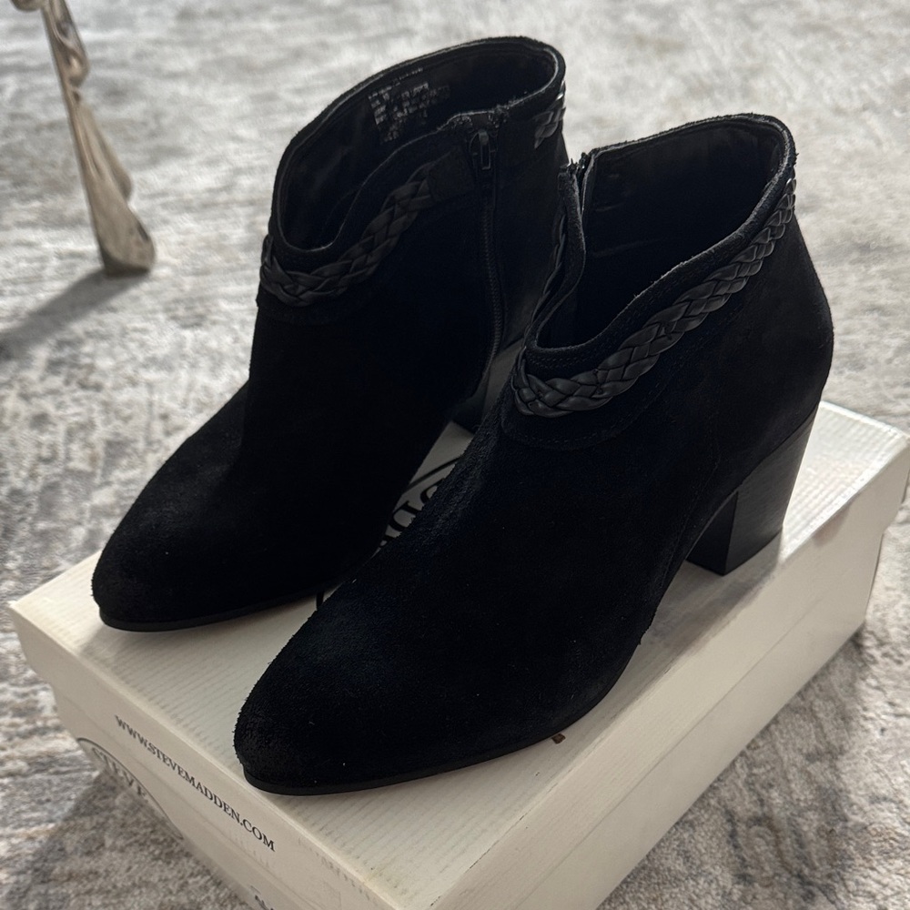 Steve Madden Black leather suede ankle Boots Alantown 10 western cowboy heels